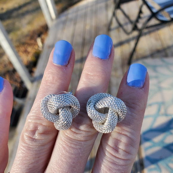 Silver tone Mesh Knot Stud Earrings - Picture 3 of 7